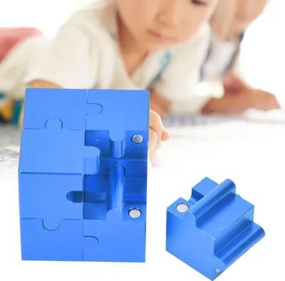 Produktbild von 3D Dekompressionsspielzeug in quadratischer Form, logisches Denken, Lernspielzeug, Blau