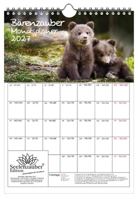 Produktbild von Bärenzauber Planer DIN A4 Kalender für 2027 Bären - Geschenkset Inhalt: 1x Kalender, 1x Weihnachtsanhänger (insgesamt 2 Teile)