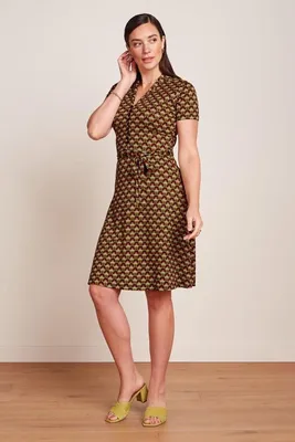 Damenkleid mit Gürtel - Kurze Ärmel - Knielang - Grafischer Druck - Jersey-Stoff mit Stretch - Zeitloser Look - Kleid