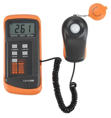 Obrázok produktu pre Digitálny luxmeter 0-200.000 Lux - prenosné fotometre - LCD displej - presnosť ±3%