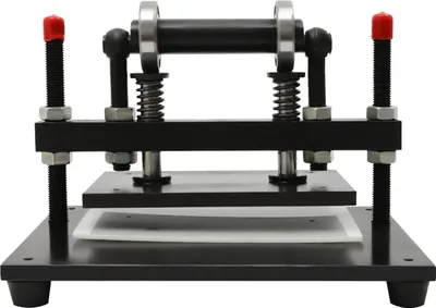 Produktbild von Lederprägepresse - Manuelle Präge- und Schneidemaschine 2 Tonnen - Arbeitsfläche 38×31 cm - Hub 12 mm - Höhenverstellbar - Vierkantstahl - Schwarz