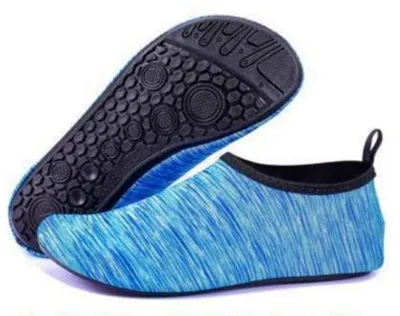 Produktbild von Strandschuhe mit dicken Sohlen - Größe S (34-35) - Schuhlänge 20-21 cm - dünne, atmungsaktive Badeschuhe - Tauchstrandschuhe - Tennisschuhe - Strand- und Socken - Füßeinlagen, hautfreundliche Yogaschuhe und Socken