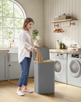 Produktbild von SONGMICS Wäschekorb mit Deckel, 90 L, herausnehmbarer Wäschesack, Griffe aus Bambus