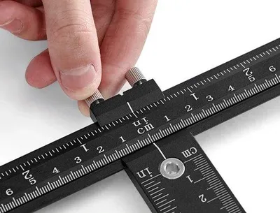 Immagine prodotto di Trapano - Regolabile - Per armadi e mobili - 0-25 cm in verticale - 0-20 cm in orizzontale - Con telaio in acciaio inossidabile