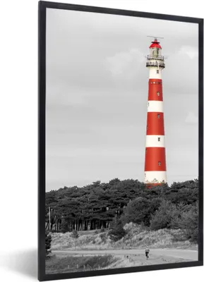 Produktbild von MuchoWow® MuchoWow® Gerahmtes Poster Strand - Leuchtturm - Bäume 40x60 cm - Poster mit zchwarzem Bilderrahmen - Papierdruck - Wandbilder