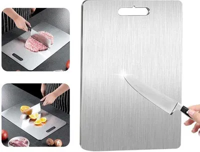 Produktbild von Ibenzoa® Titan-Schneidebrett aus Titanlegierung 28 x 39 x 1 cm – leichtes, beidseitiges Schneidebrett für Gemüse & Fleisch, korrosionsbeständig, messerschonend