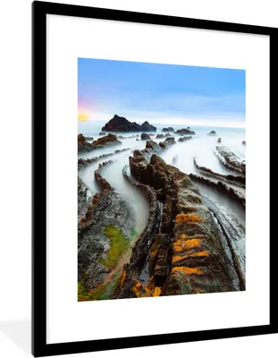 Produktbild von MuchoWow® Gerahmtes Poster Nebel - Felsen - Wasser - Natur 60x80 cm - Poster mit Schwarzem Bilderrahmen Wandposter Rahmen Foto Bilder - Wohnzimmer - Dekorationen - Prämie