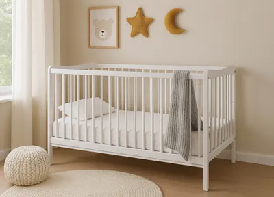 Produktbild von Babybett 120x60 cm aus Holz (Buche) – 3-fach höhenverstellbar, herausnehmbare Sprossen, Weiß