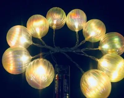 Image de Sharks SHARKA SA153 10 LED boules de Noël solaires, blanc chaud