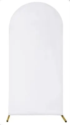 Produktbild von Eine weiße Überwurf für einen Hochzeitsbogen mit einer Höhe von 200 cm.