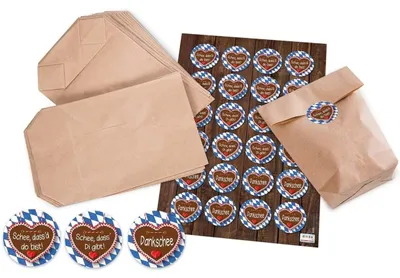 Produktbild von Geschenktüten Set: 24 braune Kraftpapier-Tüten Papiertüten 14 x 22 x 5,6 cm + 24 Stück Aufkleber Sticker 4 cm grau rot Herz SCHÖN DASS DU DA BIST Verpackung Taufe Kommunion Hochzeit Geburtstag Tischdeko GästeBayerisch Blau, Braun
