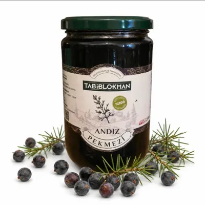 Produktbild von Wacholderbeeren-Melasse – Traditionell hergestellt, 800 g im Glas –
