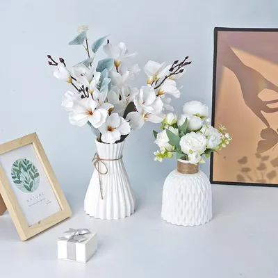 Obrázek produktu pro 2 minimalistické bílé vázy na květiny