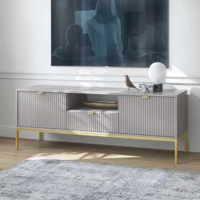 Obrázok produktu pre TV stolík Kioto 154 cm sivý a zlatý - drážkované čelo, zlaté úchyty, 1 zásuvka, elegantný