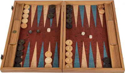 Produktbild von Manopoulos Premium Backgammon Set – Dunkelroter Naturkork & Olivenholz-Steine – Handgefertigt (48x30 cm)