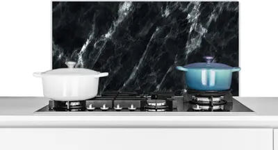 Produktbild von KitchenYeah®  Spritzschutz Küche - Küchenrückwand - Wandschutz für Herd und Spüle - Marmor - Schwarz - Luxus 80x40 - Alu-Dibond (Alternative zum Spritzschutz aus Glas) - Hitzebeständig - Herdspritzsch