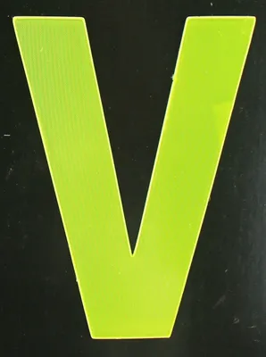 Produktbild von Conacord Reflektierender Klebebuchstabe V gelb 80 mm