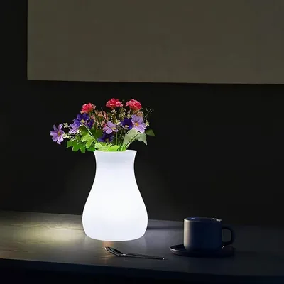 Produktbild von LED Vase Lampe,dimmbar mit Fernbedienung,kabellose Tischlampe,wiederaufladbar, mit Farbwechsel für Esszimmer,Restaurant und Outdoor-Dekoration,weiß.