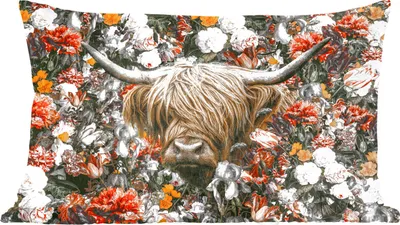 Produktbild von MuchoWow® Zierkissen Sofakissen Wohnzimmer Dekokissen 60x40 cm Schottisches Hochlandrind - Blumen - Schwarz - Weiß - Kopfkissen - Polster mit Foto