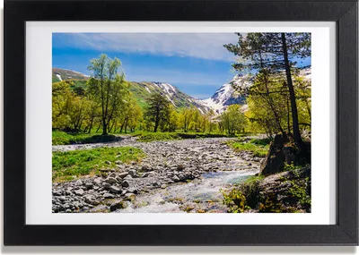 Produktbild von Bild 30x20 MDF-Rahmen, Wandkunst Fluss in den Bergen