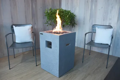 Produktbild von Gas Feuerstelle Kelut in heller Natursteinoptik aus Faserbeton