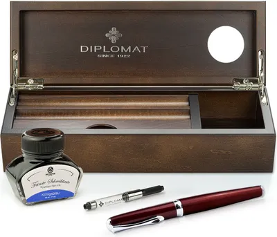Produktbild von Füllhalter-Set Diplomat Excellence A2 Magma Rot mit Schreibtinte und Stiftetui aus Wenge-Holz