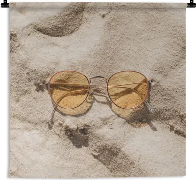 Produktbild von MuchoWow® Wandteppich Wandbehang Sand - Sonnenbrille - Sommer 150x150 cm Tapisserie Dekoration Wandtuch - Wohnaccessoires - Modernes