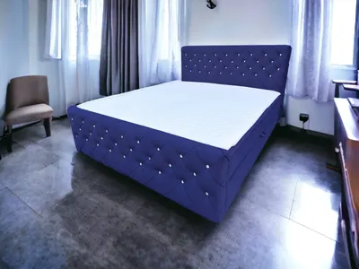 Produktbild von Boxspringbett mit kristallen CARMEN II 140x200cmMagic Velvet 2297 Blau  Bett mit zwei Bettkästen und H2 Matratze,Komplett-Set mit Matratze und Topper