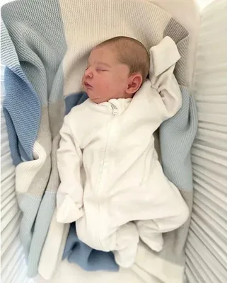 Zdjęcie produktu dla 48 cm, miękkie ciało z tkaniny, śpiące dziecko reborn, realistyczna, wielowarstwowa skóra 3D z widocznymi żyłami, ręcznie rysowane włosy