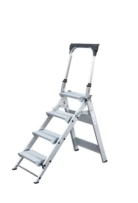 Produktbild von MUNK Klapptreppe 4 Stufen mit Haltebügel Aluminium bis 150 kg