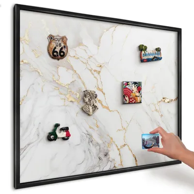 Produktbild von Magnettafel 80x60 cm mit schwarzem Rahmen - Magnetische Metalltafel, Magnetpinnwand zur Wandmontage für Wohnzimmer, Küche, Flur, Kinderzimmer und Büro - Marmor-Eleganz
