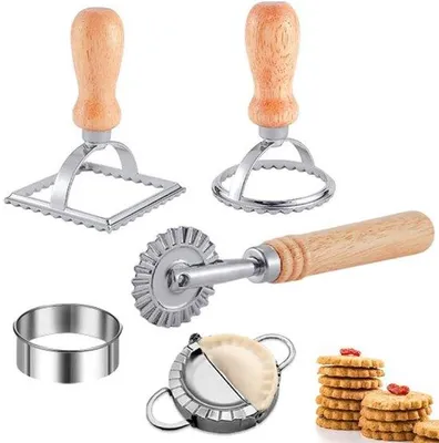 Obrázok produktu pre Súprava na výrobu raviol s drevenou rukoväťou – 4 formičky a 1 valček na cesto na domáce ravioli