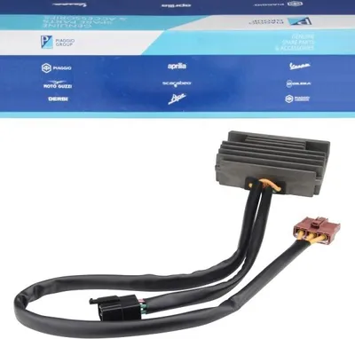 Productafbeelding van Spanningsregelaar/gelijkrichter 639110, origineel Piaggio, geschikt voor MP3, X7, X8, X9, Vespa GTS, Gilera, Aprilia, Derbi
