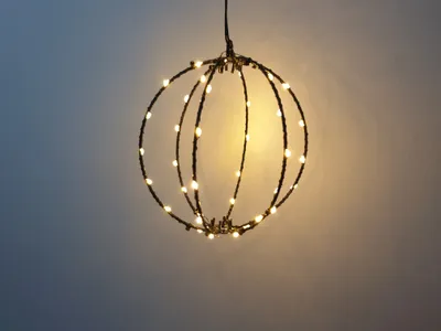 Produktbild von LED Kugel 15cm 40 LEDS Leuchtball extra warmweiß gold leuchtend Batterie Timer