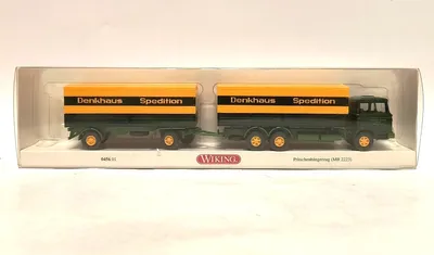 Produktbild von Wiking 045601 Pritschenhängerzug (MB 2223) "Spedition Denkhaus" grün/gelb Maßstab 1:87 Modellauto