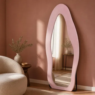 Hauptansicht des LunaMirror Cleo Ganzkörperspiegels in Rosa, 160 x 60 cm