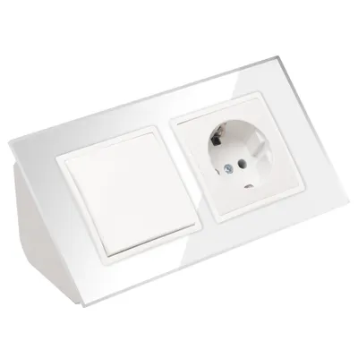 Produktbild von Glas Ecksteckdose Steckdose + Lichtschalter Steckdosenblock 45° Verteilerdose weiß.