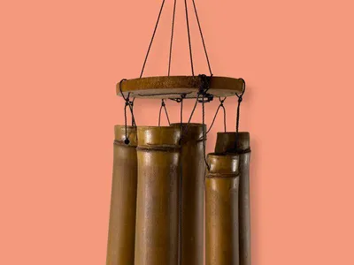 Produktbild von Windspiel aus natürlichem Bambus, 40 cm, mit beruhigendem, dunklem Klang