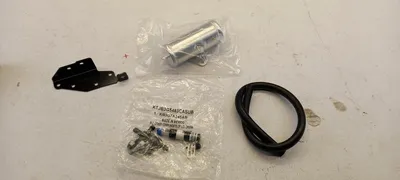 Zdjęcie produktu dla Oryginalny zestaw naprawczy uchwytu haka holowniczego CAN marki FORD 2582692