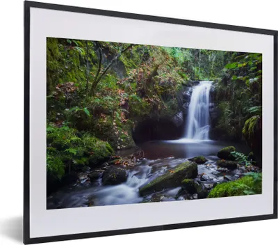 Produktbild von MuchoWow® Gerahmtes Poster Wasserfall - Natur - Wasser 40x30 cm - Poster mit Schwarzem Bilderrahmen Wandposter Rahmen Foto Bilder - Bilderrahmen - Poster im Rahmen
