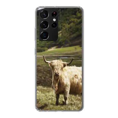 Produktbild von MuchoWow® Handyhülle Schutzhülle Hülle für Samsung Galaxy S21 Ultra Schottische Highlander - Pfad - Wald Silikon Softcase Handy Hülle - Mobiltelefon