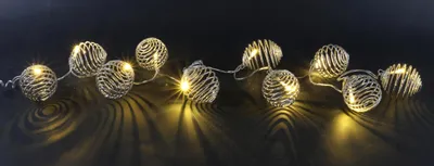 LED-Kugelschnur 1 m, 10 warmweiße LEDs, silber, batteriebetrieben