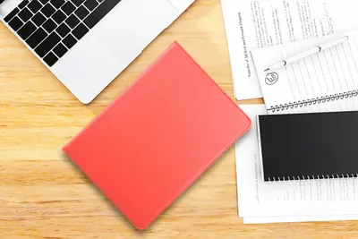 Produktbild von Apple Red Book Case Tablet for iPad Pro 11 inch