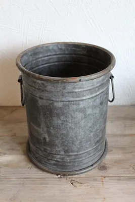 Immagine prodotto di Vaso per piante in zinco rotondo