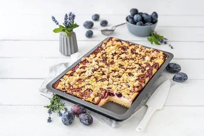 Zdjęcie produktu dla Forma do ciasta – akcesorium kuchenne do ciast – 29 cm – biała – tworzywo sztuczne