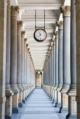 Produktbild von Wallario Poster - Säulengang, Kunstdruck Größe: 61 x 91,50 cm