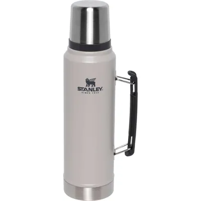 Zdjęcie produktu dla Butelka Stanley The Legendary Classic 1L popielatoszara 9832