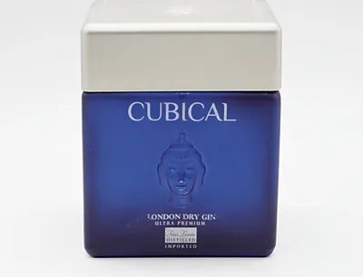 Image de Cubical Ultra Premium London Dry Gin 45% Vol. 0,7l