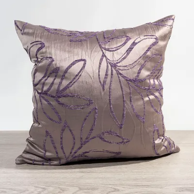 Produktbild von Kissen von Lysel - violett Blätterzweige Cabilao 46x46, reines Polyester Dekokissen