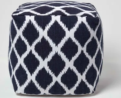 Produktbild von HOMESCAPES Pouf mit Ikat-Muster – Sitzwürfel blau-weiß, 40x40 cm